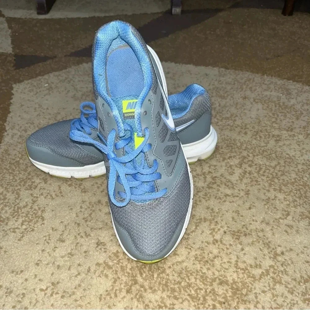 Nike blue and gray sz 6.5